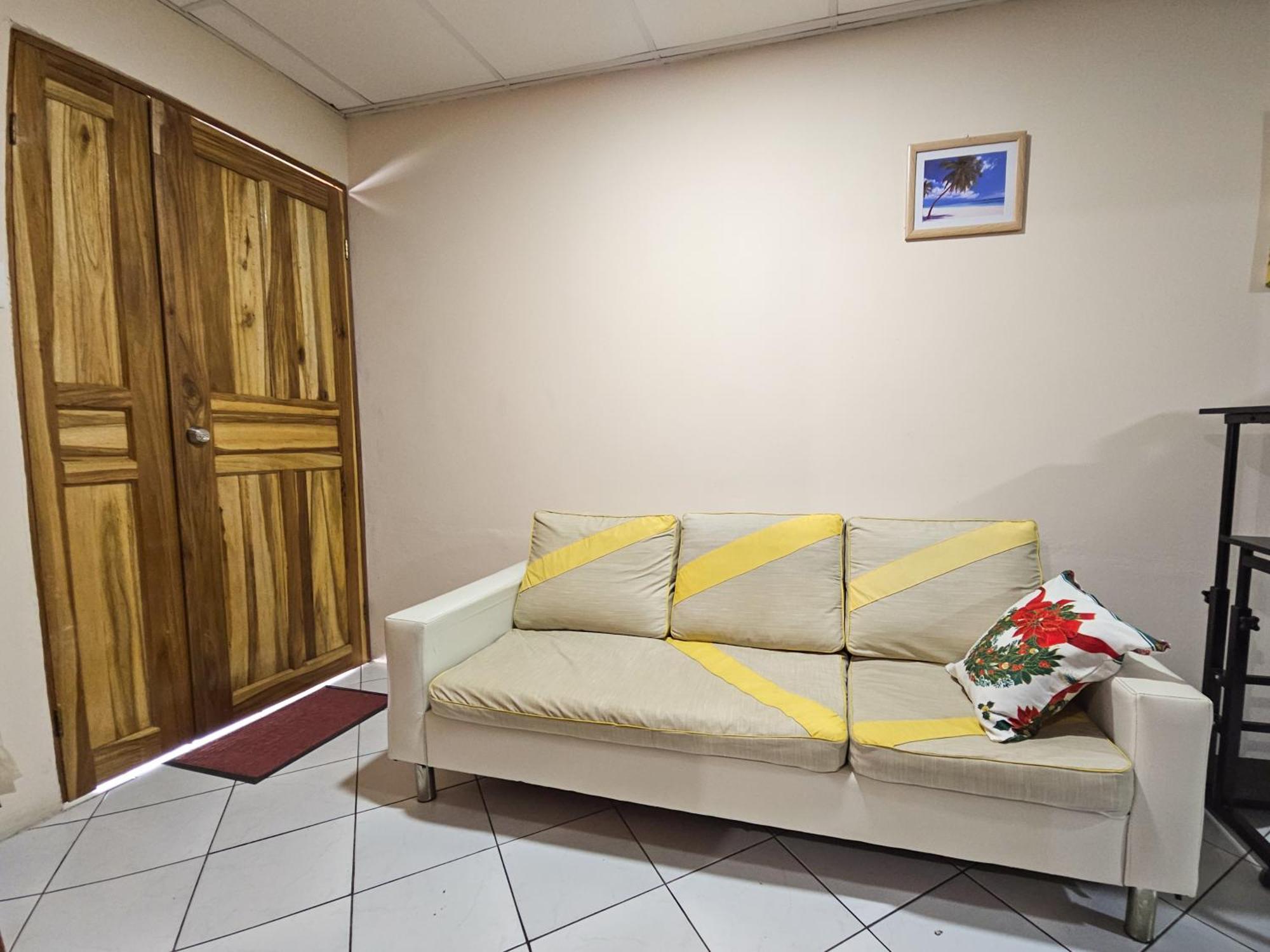 Apartamento Daly 3 Guápiles Kültér fotó